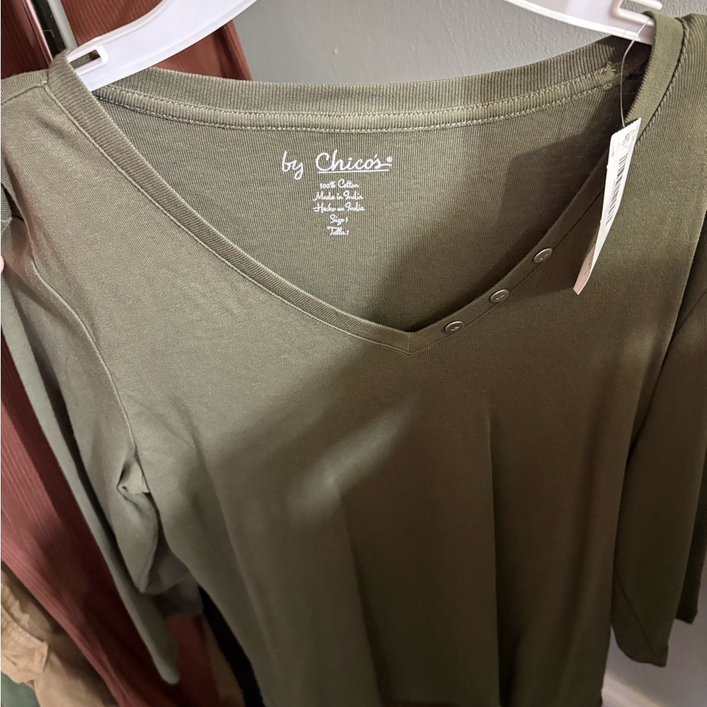 Chico's Olive V-Neck Long Sleeve Top with Snap Detail